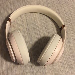 Beats Studio 3
